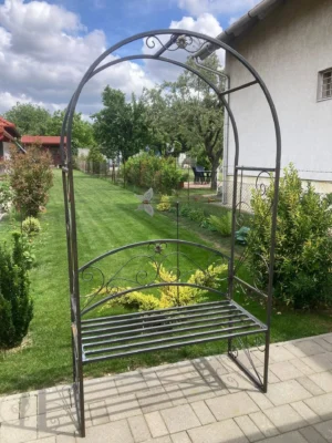 Rózsa kapu paddal